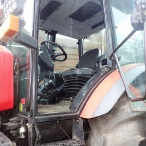 foto Bělorus 2022.5 traktor 209HP
