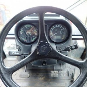 foto Bělorus 2022.5 traktor 209HP
