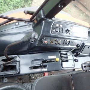 foto Bělorus 2022.5 traktor 209HP